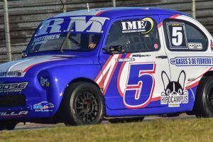 INTENSIFICAN TRABAJOS EN EL AUTO DE ARIEL MARQUEZ