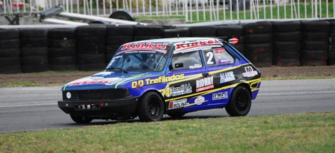EL LÍDER DEL CAMPEONATO DE LA CLASE B VA POR SU PRIMER DEFENSA