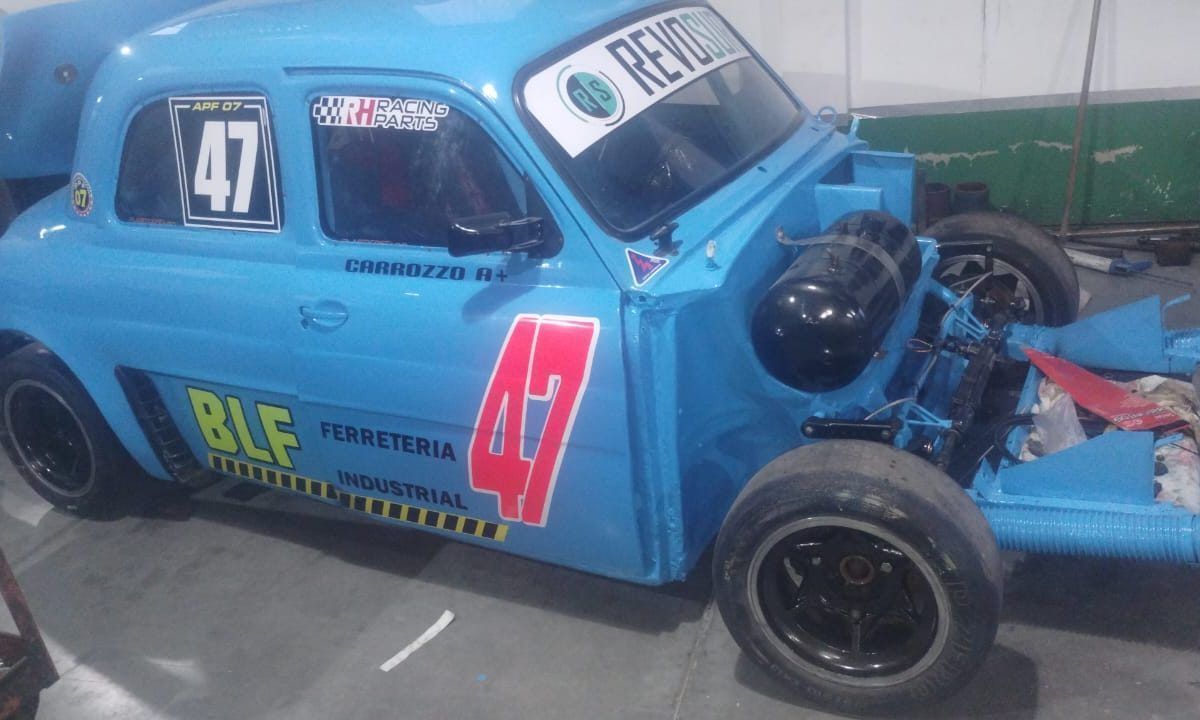 CRISTIAN CARROZZO ESPERA PRUEBAS LUEGO DE MUCHOS TRABAJOS EN EL RENAULT