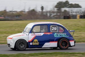 EL POLLO D’AGOSTINO PENSANDO EN EL REGRESO EN BUENOS AIRES