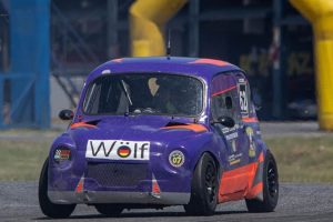 MAXI WOLF PREPARA EL REGRESO Y CAMBIA DE AUTO