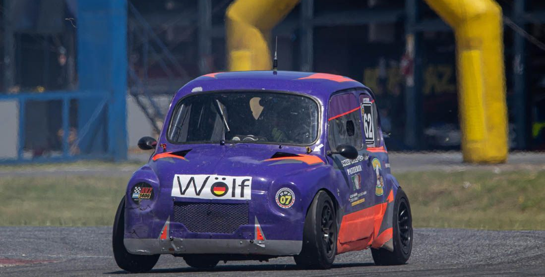MAXI WOLF PREPARA EL REGRESO Y CAMBIA DE AUTO